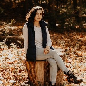 Meet your Posher, Dana